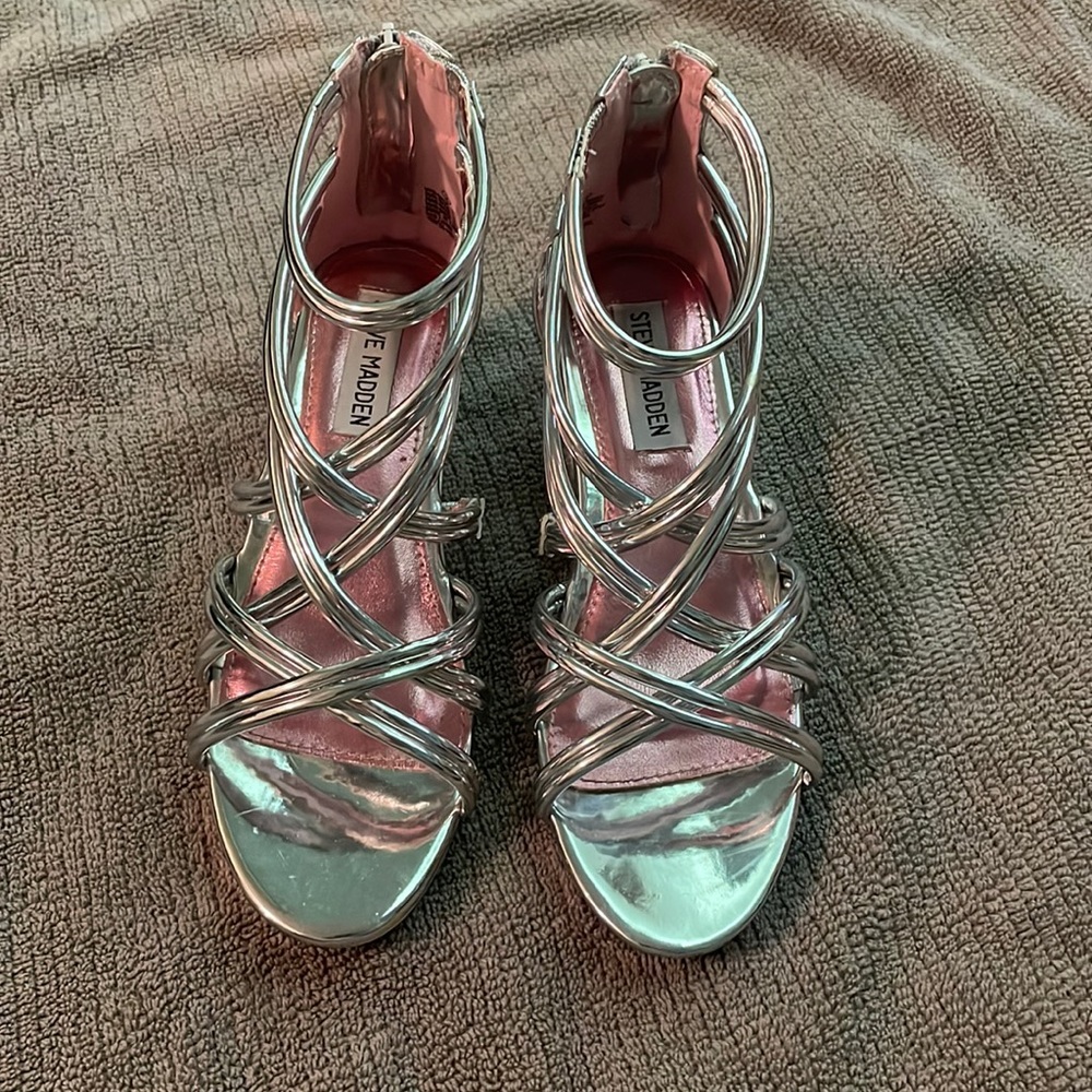 Steve Madden girls sandals